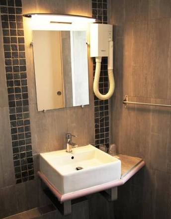 Hotel La Petite Rosa, Paris