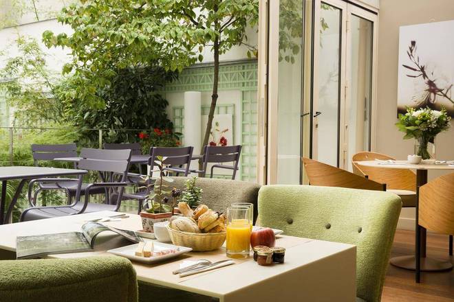 Hôtel Mistral, Paris