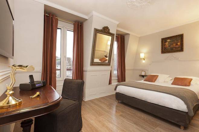 Hôtel De La Porte Dorée, Paris