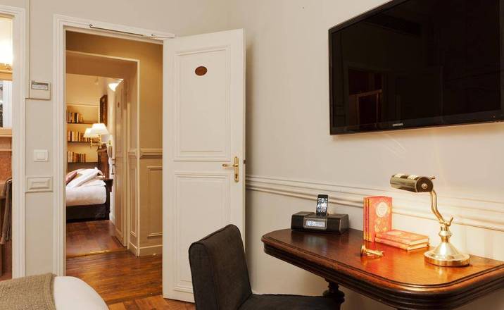 Hôtel De La Porte Dorée, Paris