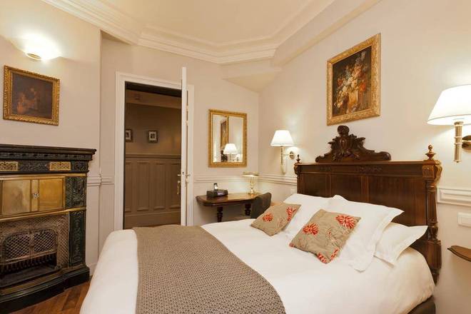 Hôtel De La Porte Dorée, Paris