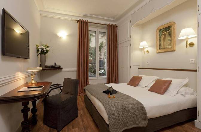 Hôtel De La Porte Dorée, Paris