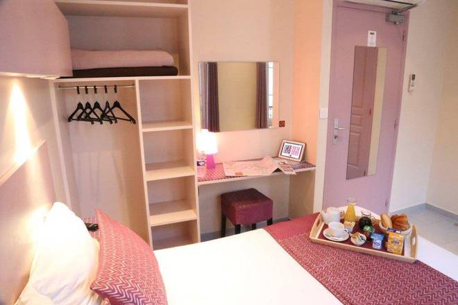 Hotel La Petite Rosa, Paris