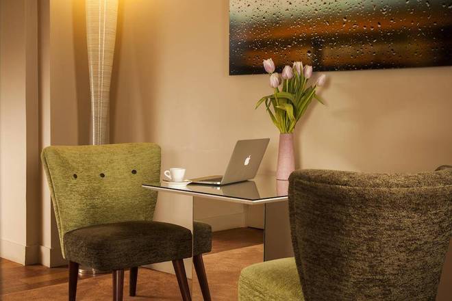 Hôtel Mistral, Paris