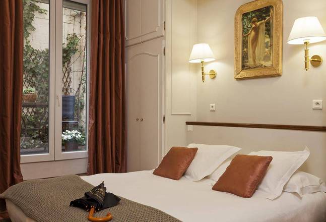 Hôtel De La Porte Dorée, Paris